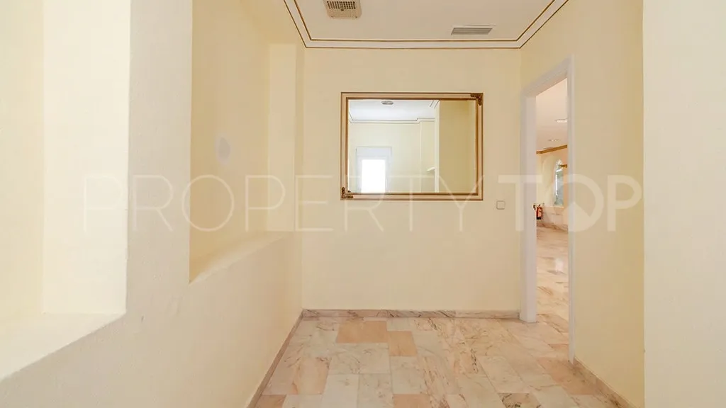 Marbella - Puerto Banus, local comercial a la venta