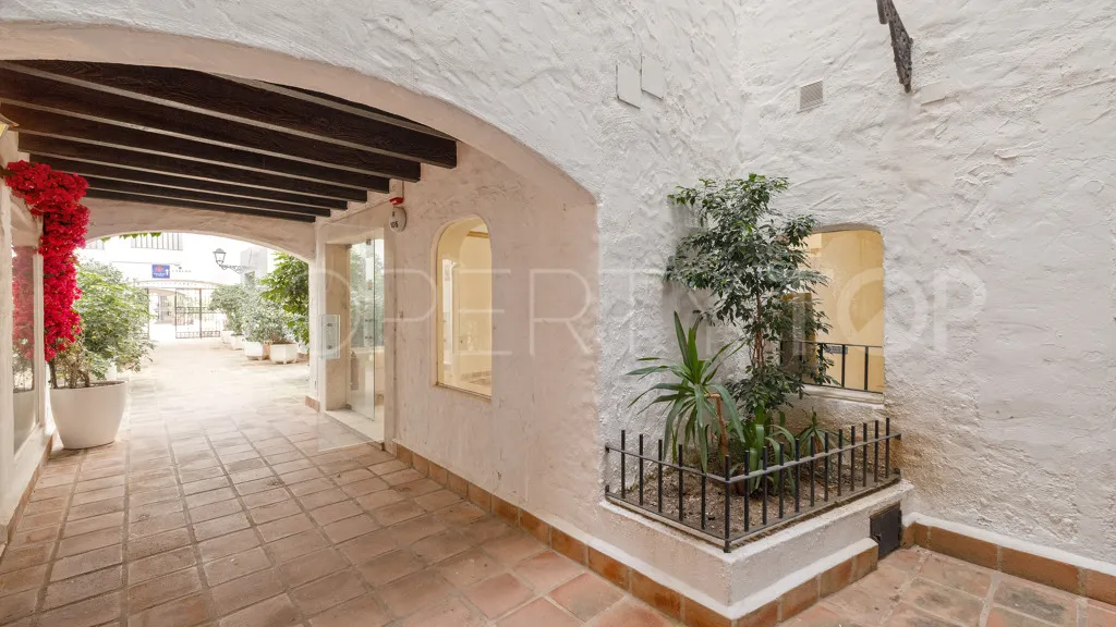 Marbella - Puerto Banus, local comercial a la venta