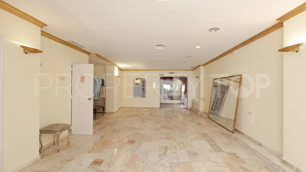 Marbella - Puerto Banus, local comercial a la venta