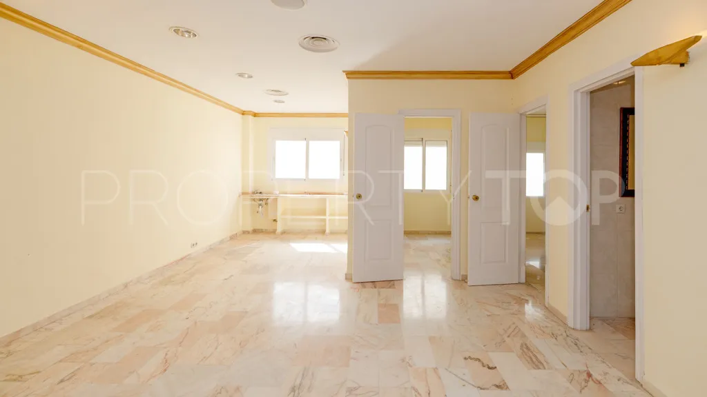 Marbella - Puerto Banus, local comercial a la venta