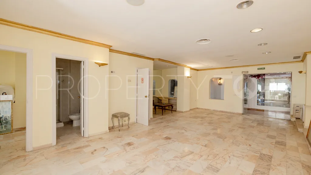 Marbella - Puerto Banus, local comercial a la venta
