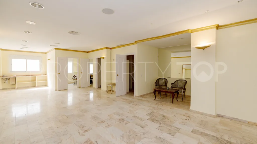Marbella - Puerto Banus, local comercial a la venta