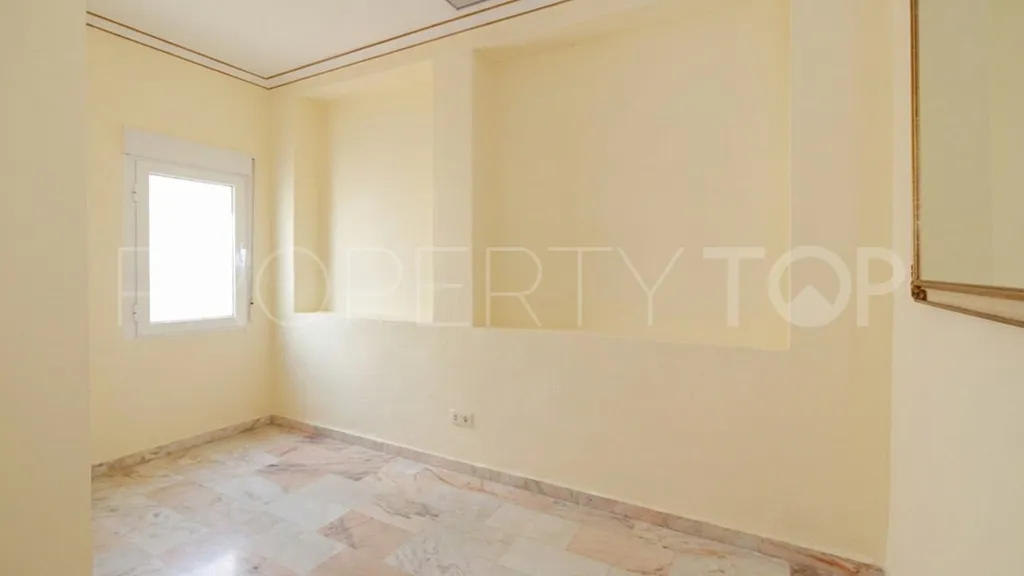 Marbella - Puerto Banus, local comercial a la venta