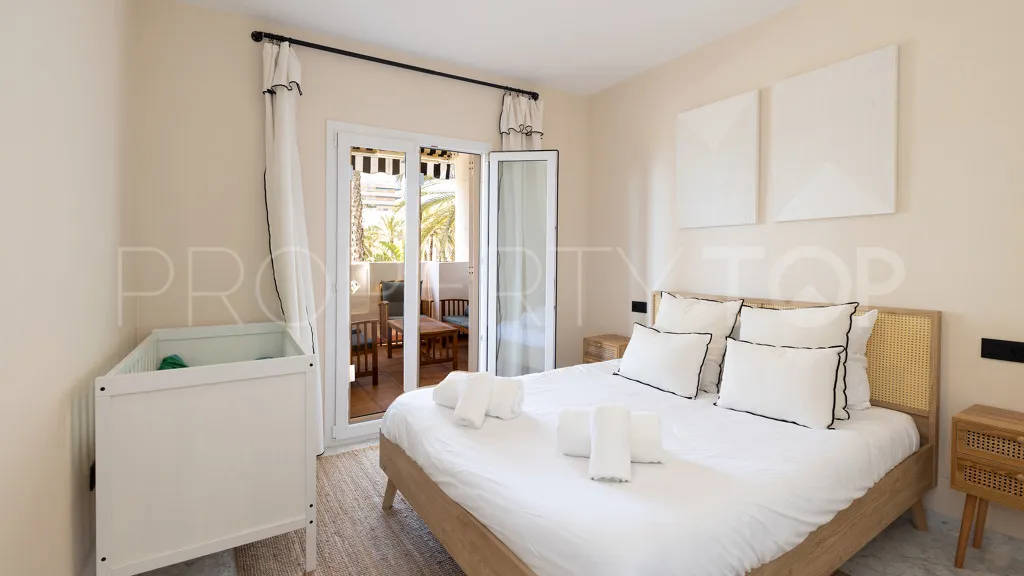 Se vende apartamento en Marbella - Puerto Banus con 4 dormitorios