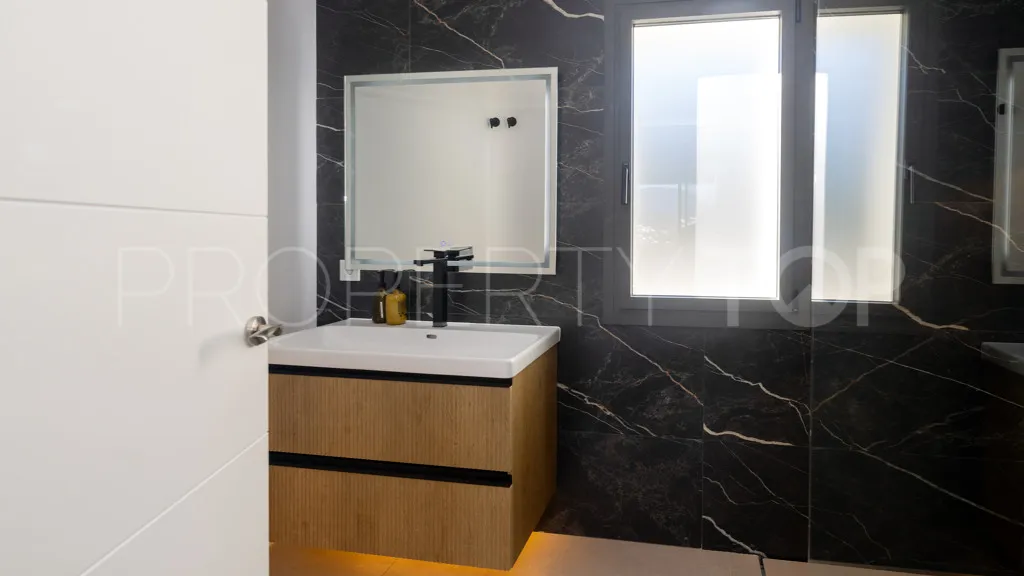 Apartamento en venta en Nueva Andalucia