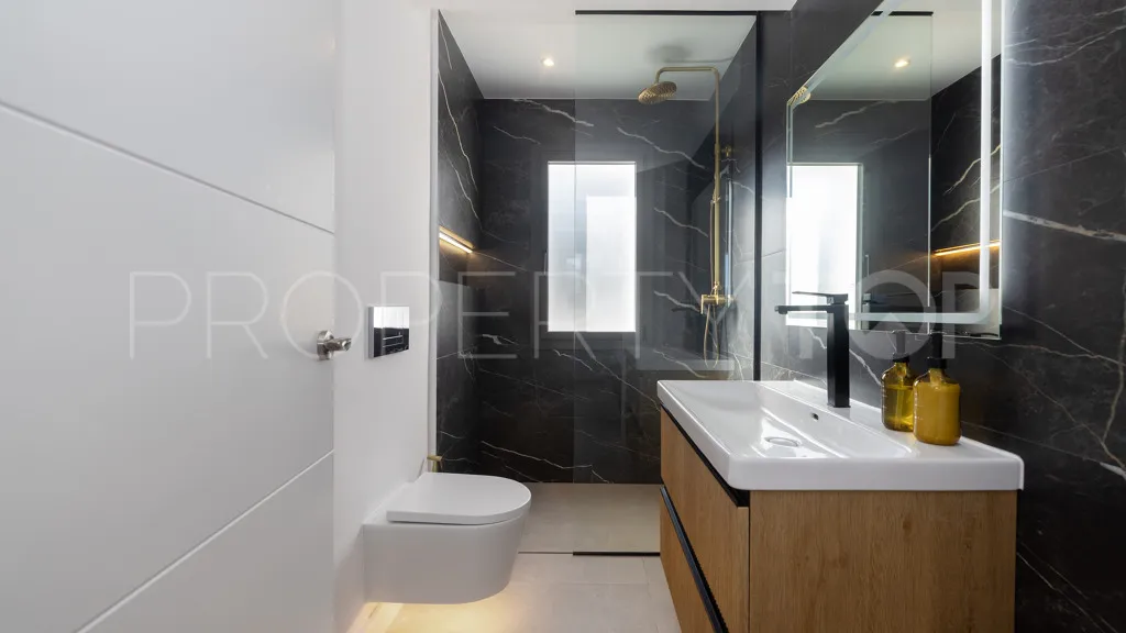 Apartamento en venta en Nueva Andalucia