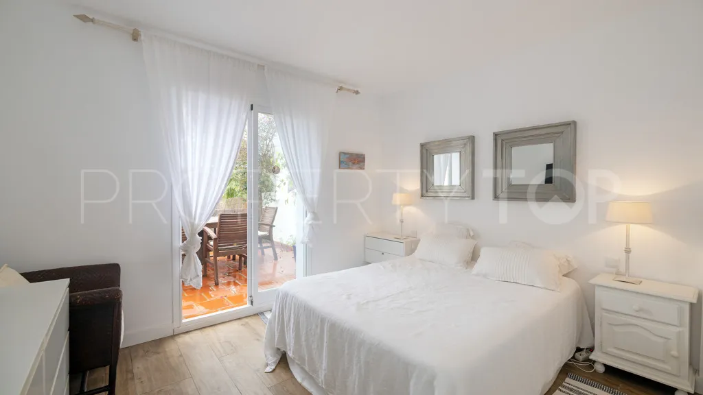 Se vende apartamento con 3 dormitorios en Benahavis