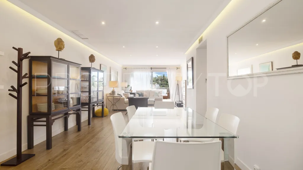 Se vende apartamento con 3 dormitorios en Benahavis