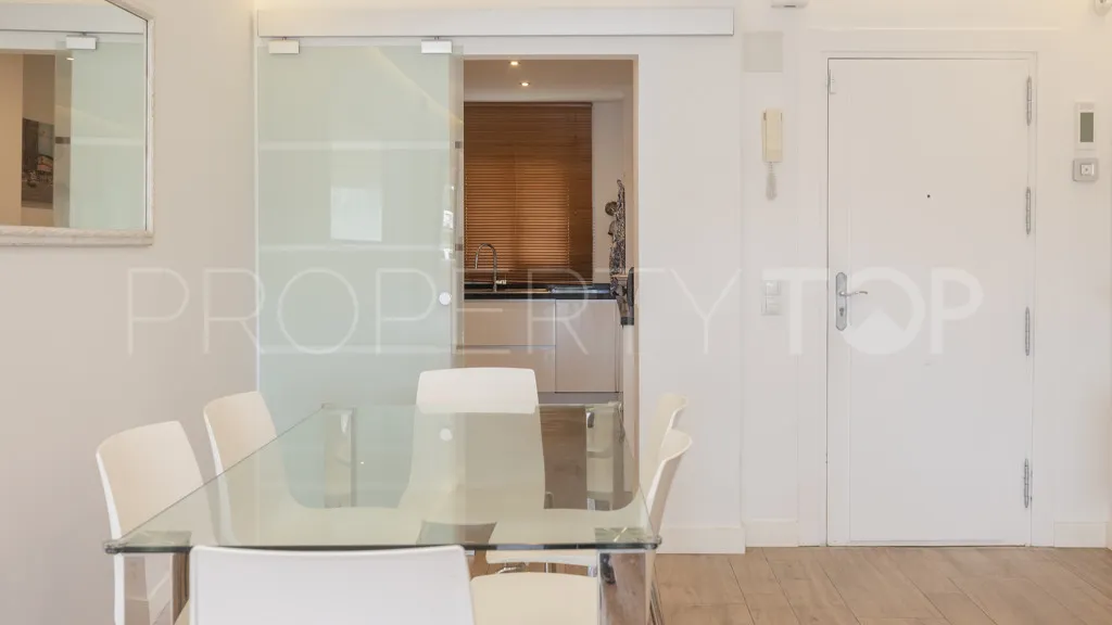 Se vende apartamento con 3 dormitorios en Benahavis