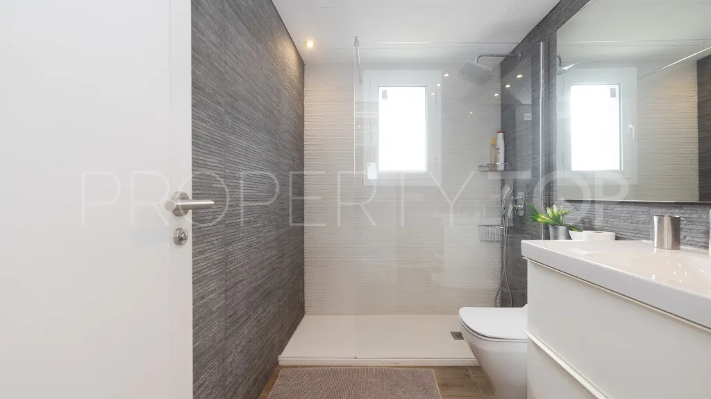 Se vende apartamento con 3 dormitorios en Benahavis