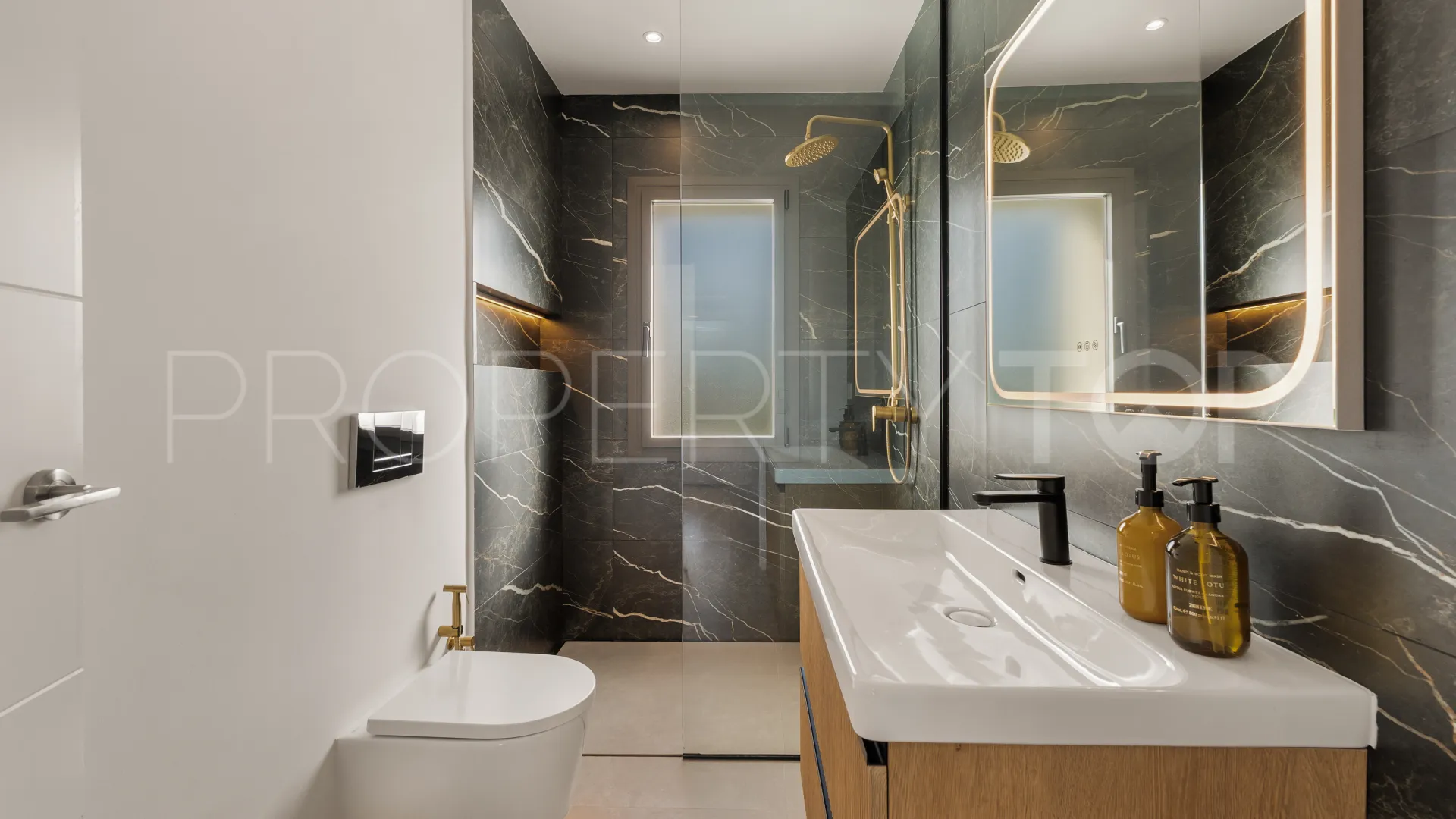 Jardines de Andalucia penthouse for sale
