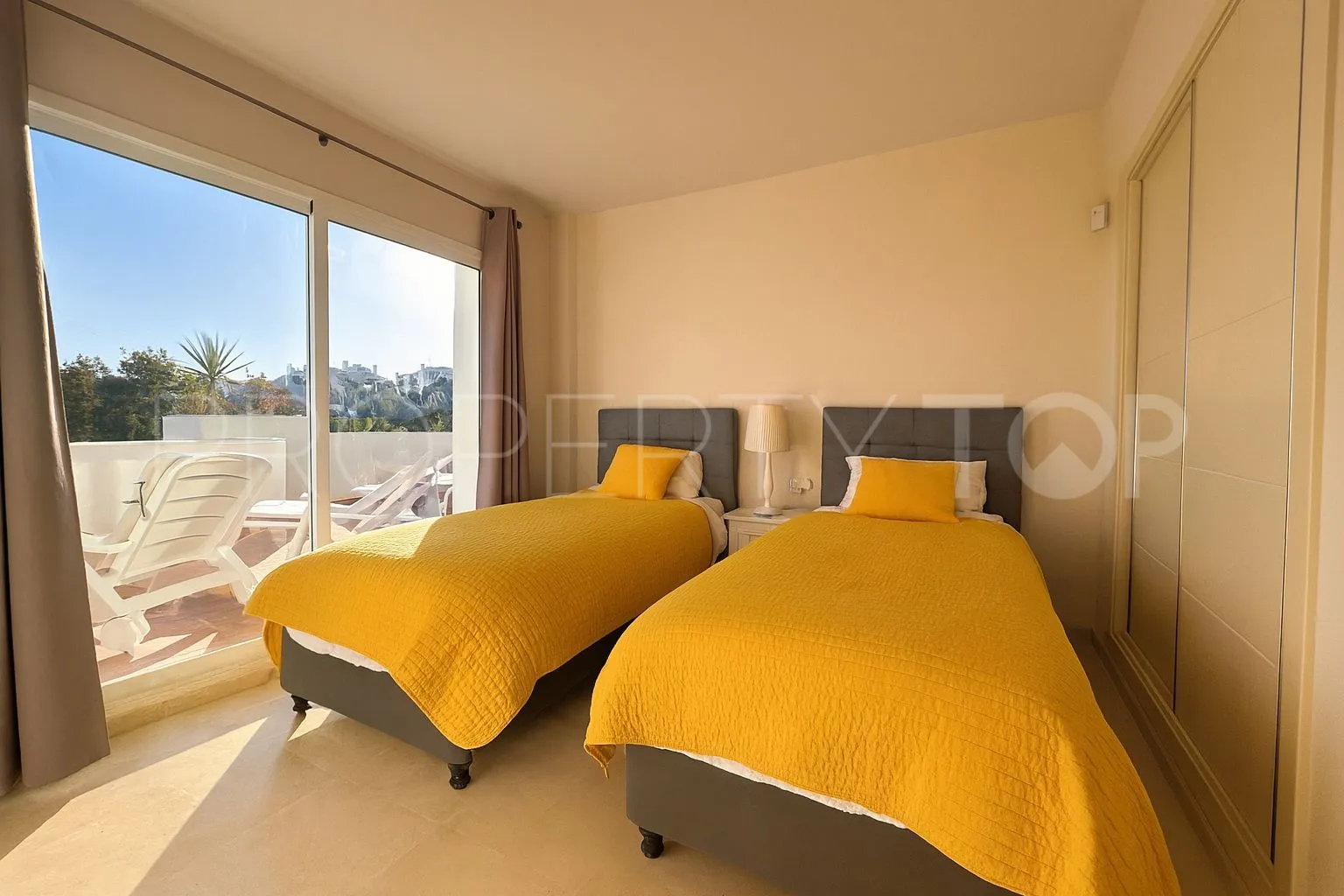 Ático en venta en Alcazaba Lagoon de 2 dormitorios