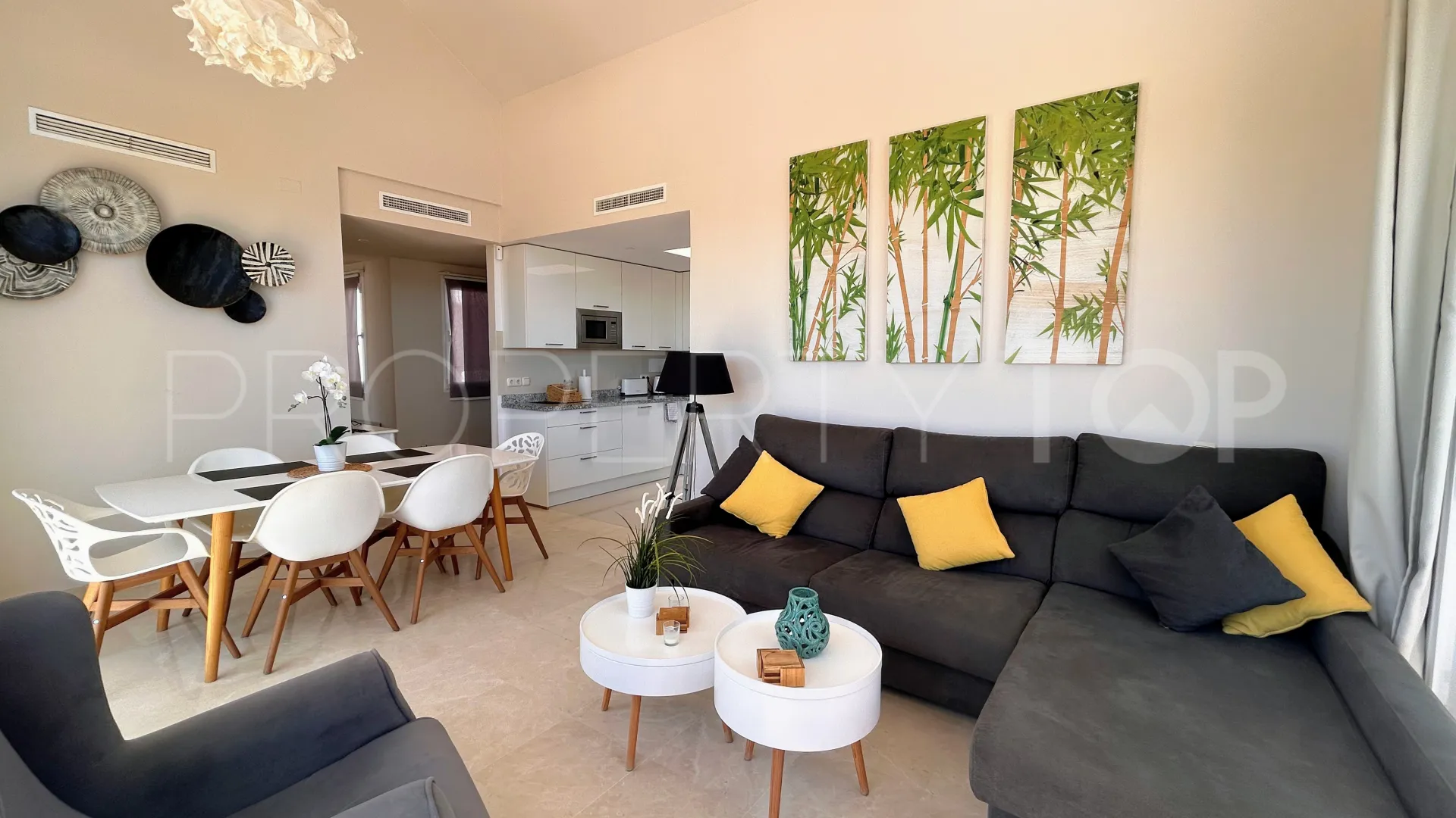 Ático en venta en Alcazaba Lagoon de 2 dormitorios