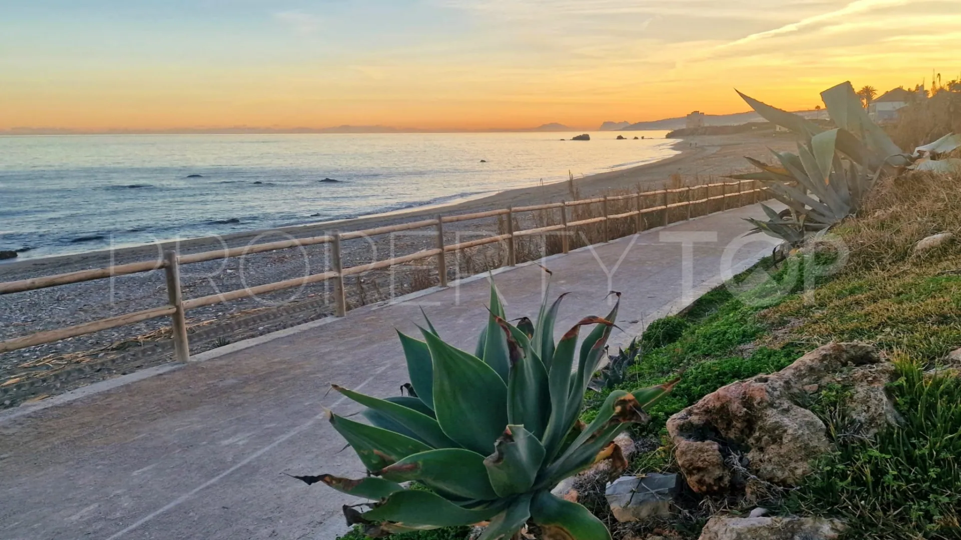 Casares del Mar semi detached house for sale