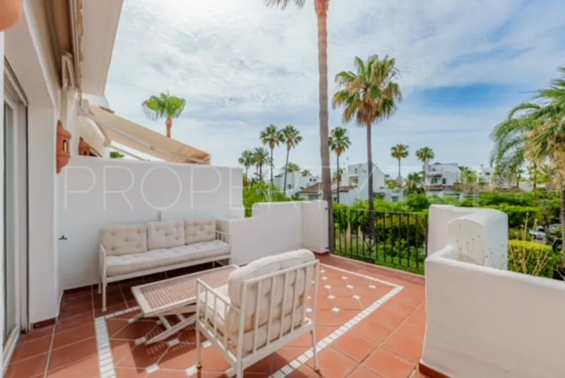 Adosado en venta con 4 dormitorios en Costalita del Mar