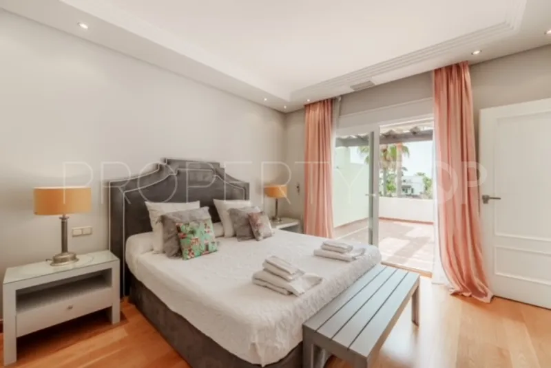 Adosado en venta con 4 dormitorios en Costalita del Mar