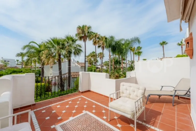 Adosado en venta con 4 dormitorios en Costalita del Mar