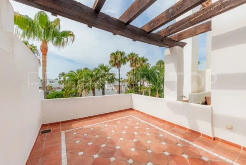 Adosado en venta con 4 dormitorios en Costalita del Mar