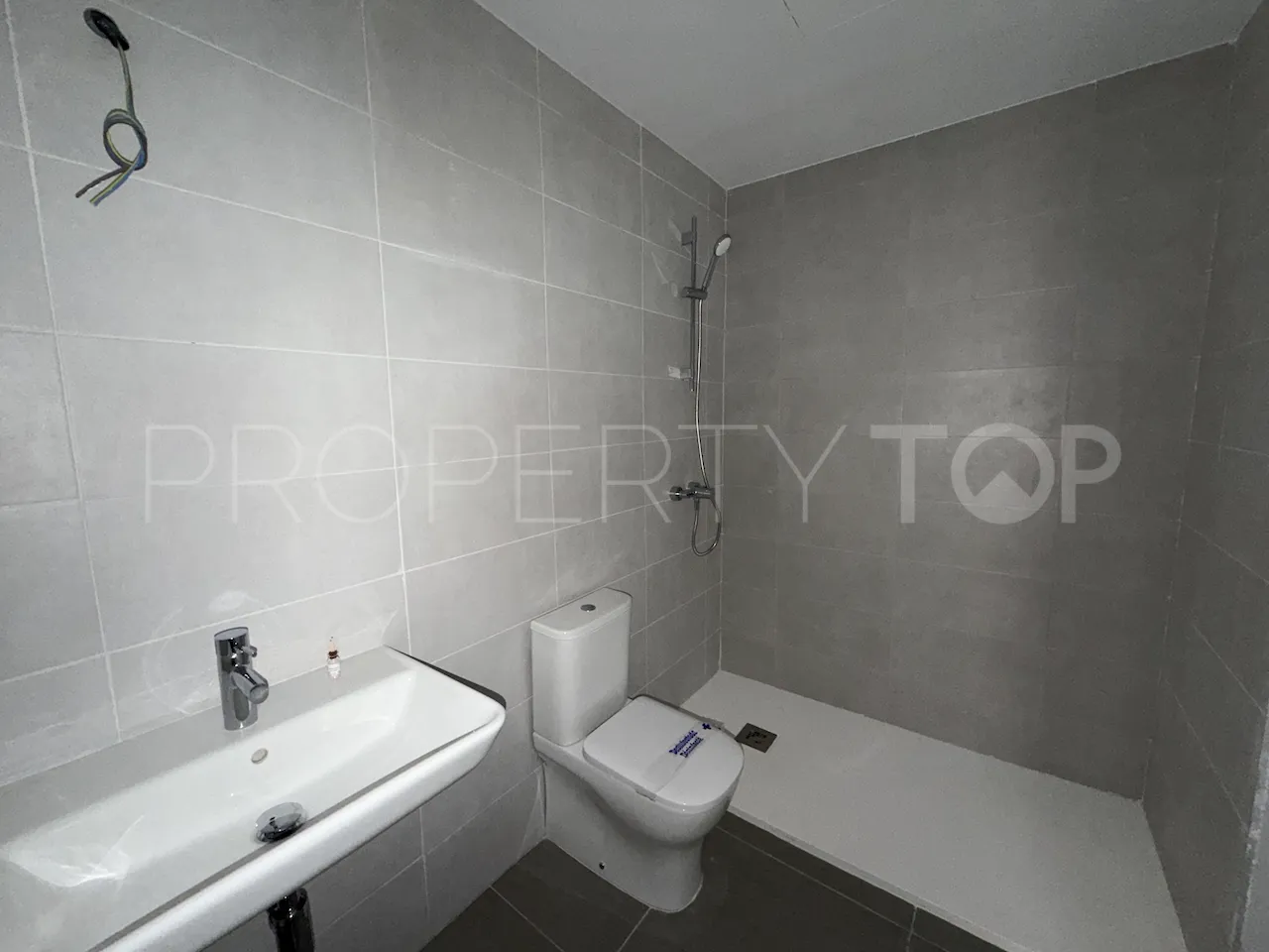 For sale apartment in Estepona Town with 3 bedrooms