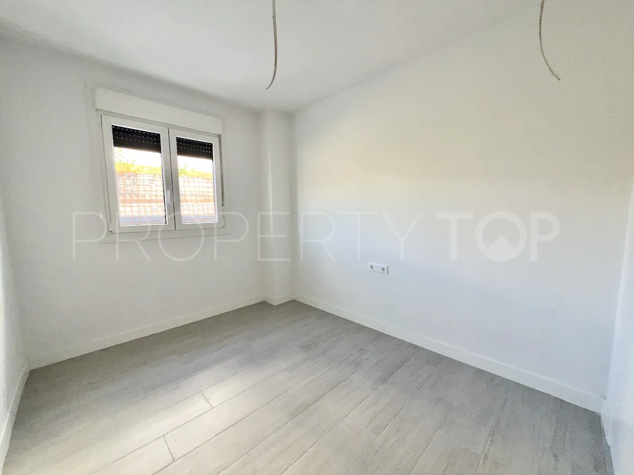 For sale apartment in Estepona Town with 3 bedrooms
