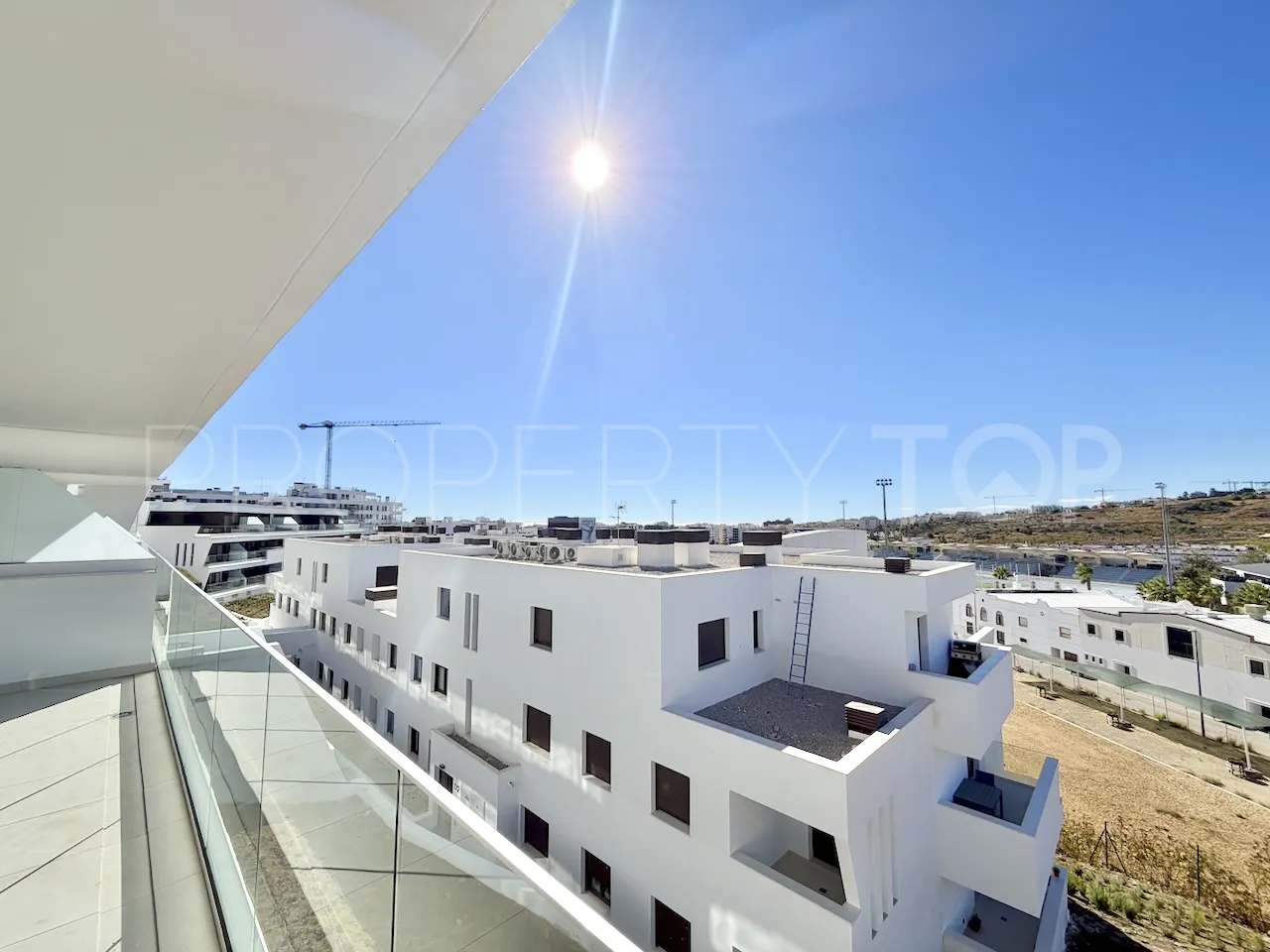 For sale apartment in Estepona Town with 3 bedrooms