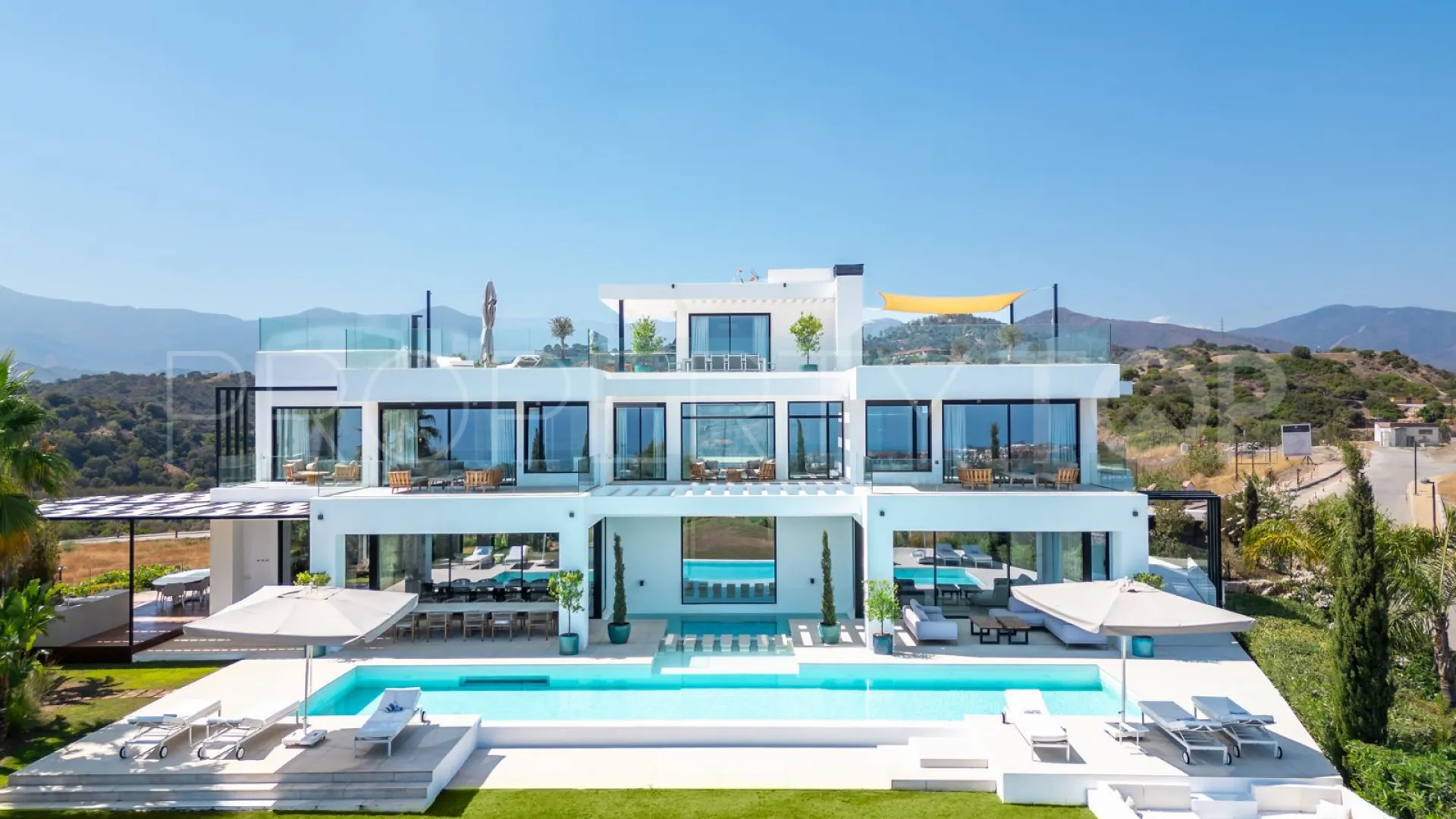 Villa a la venta en Estepona Este