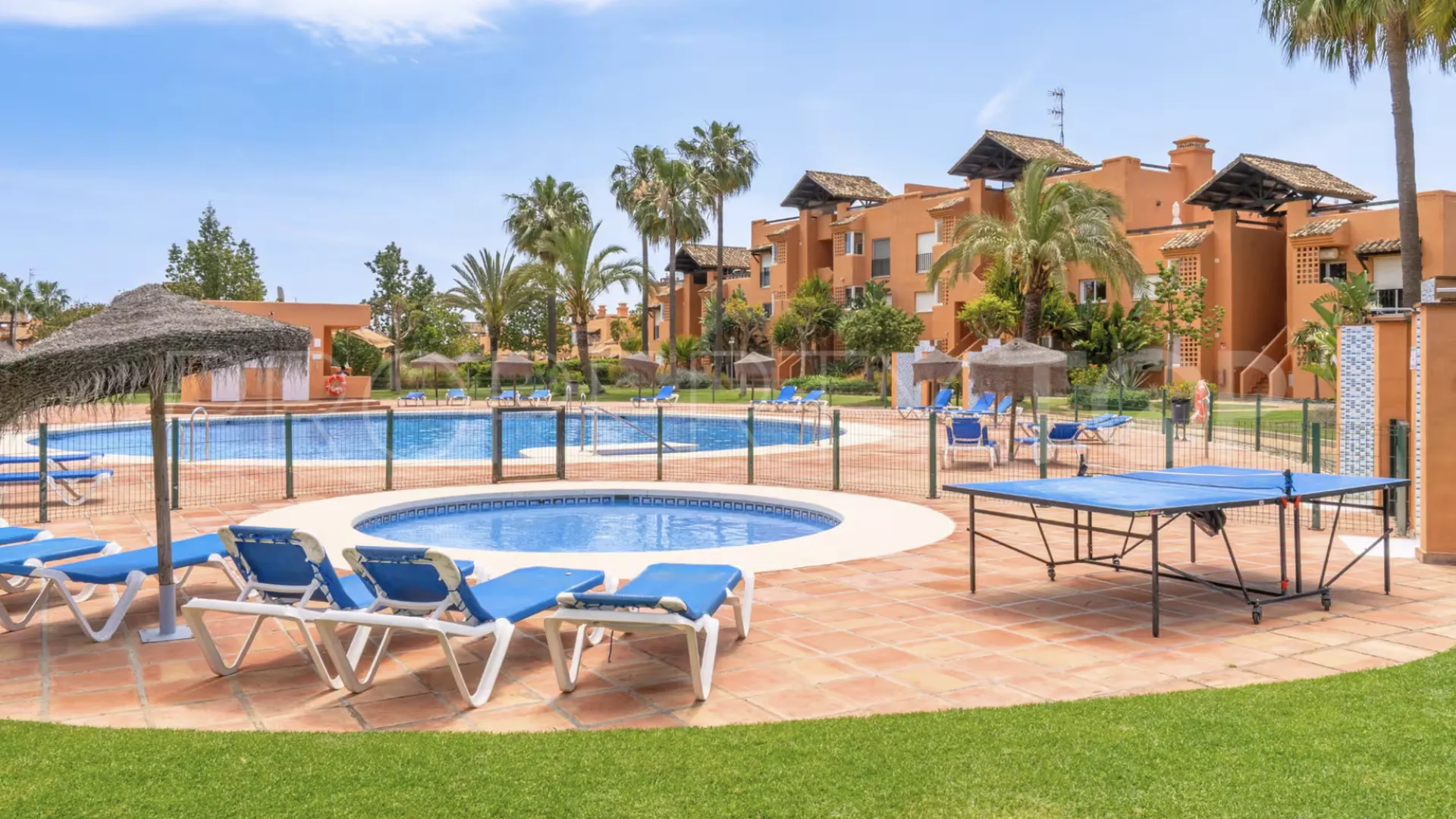 Comprar atico duplex en Casares del Sol - Casares Golf de 2 dormitorios