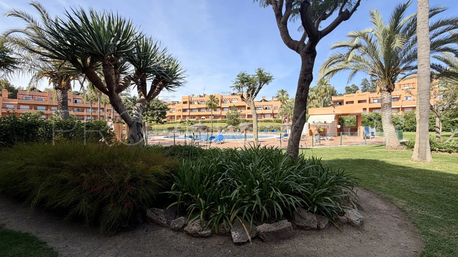 Comprar atico duplex en Casares del Sol - Casares Golf de 2 dormitorios