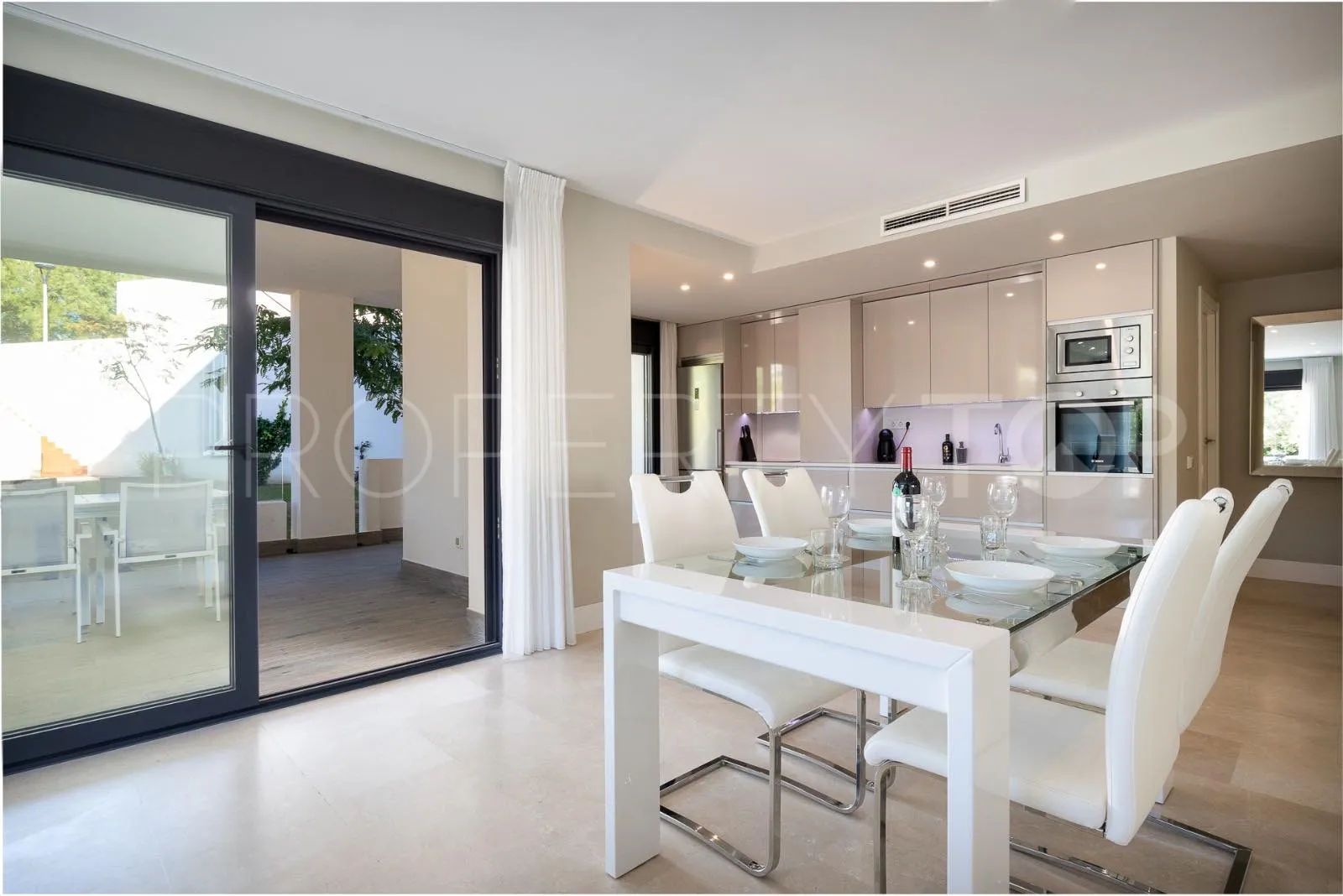Selwo ground floor apartment for sale