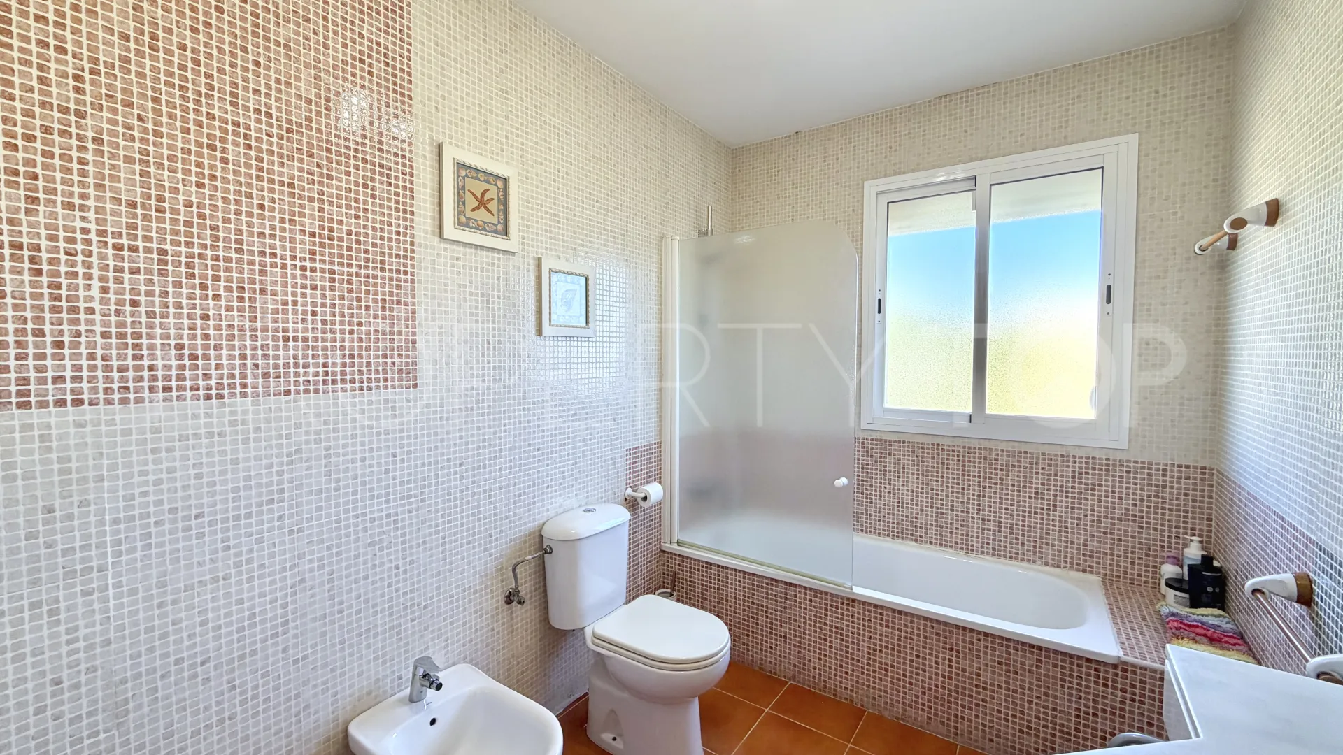 For sale town house in Cancelada