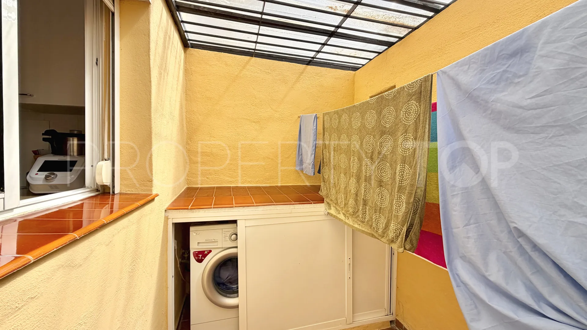 For sale town house in Cancelada