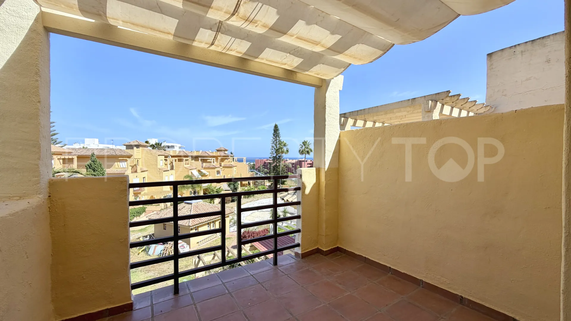 For sale town house in Cancelada