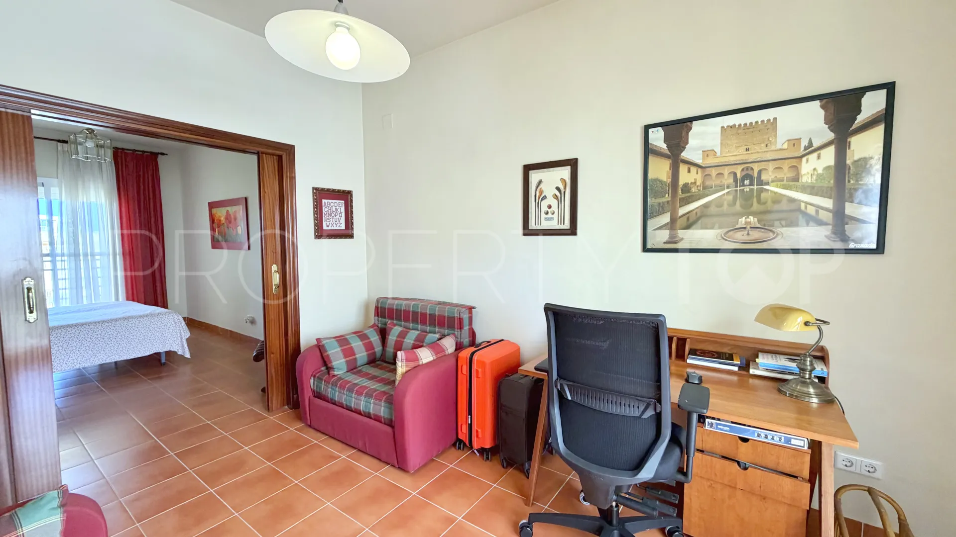 For sale town house in Cancelada