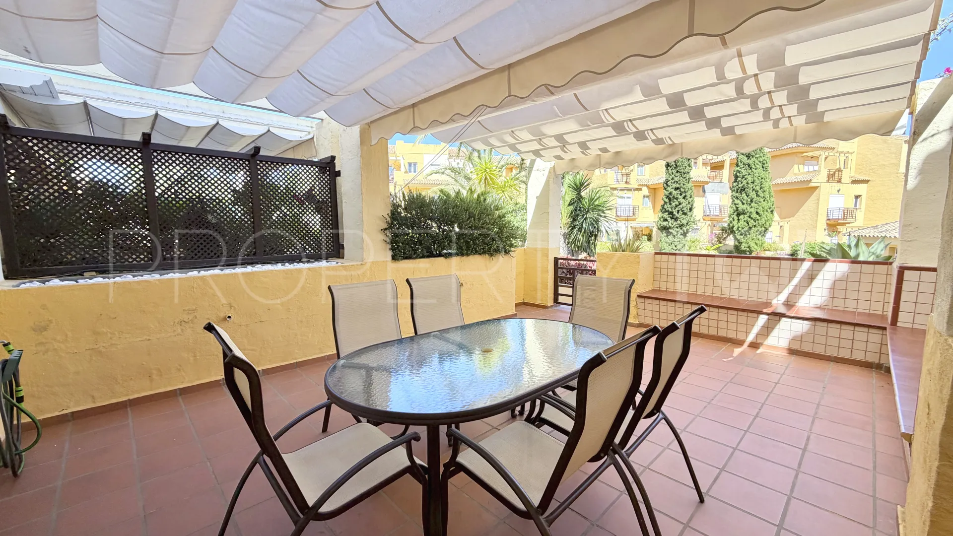 For sale town house in Cancelada