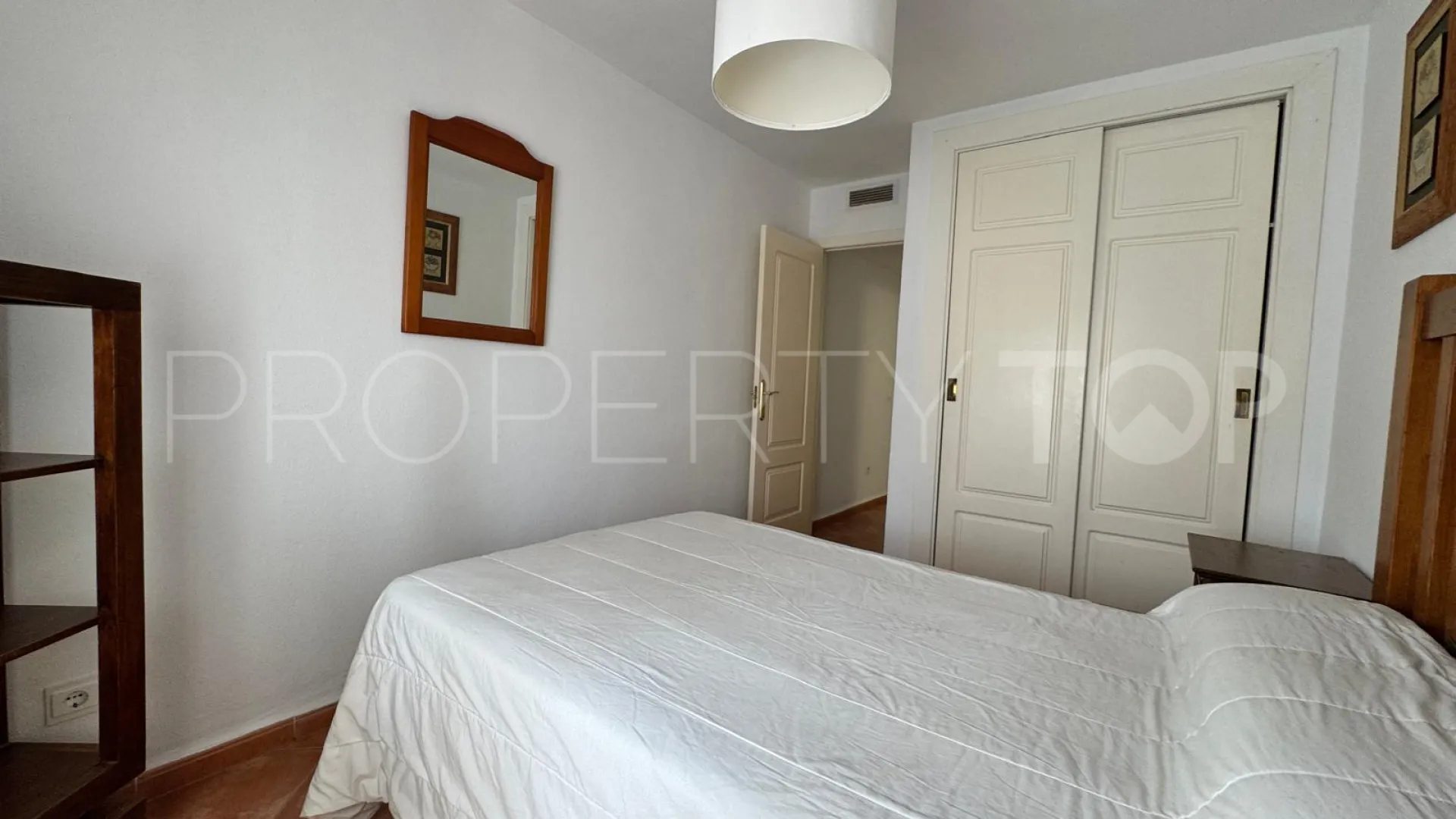 Apartment for sale in Marina de Casares with 2 bedrooms