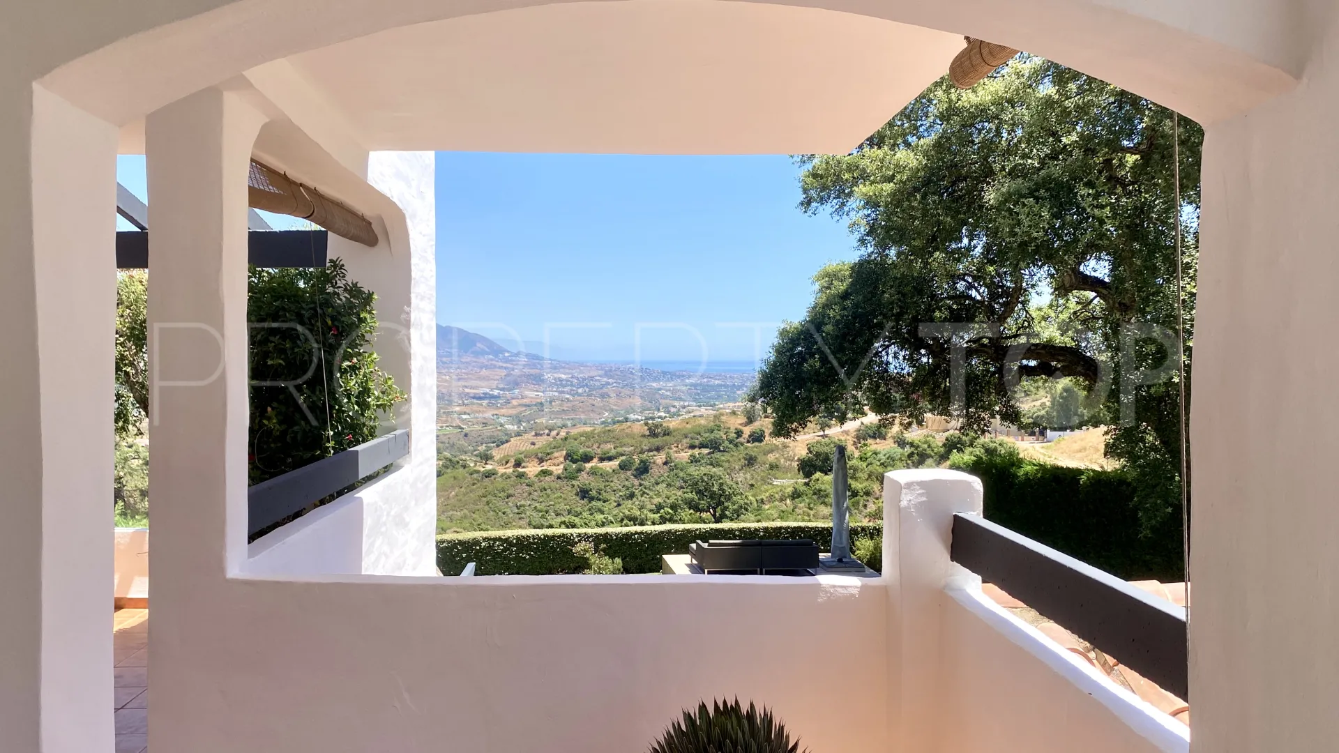 Se vende apartamento en La Mairena de 3 dormitorios