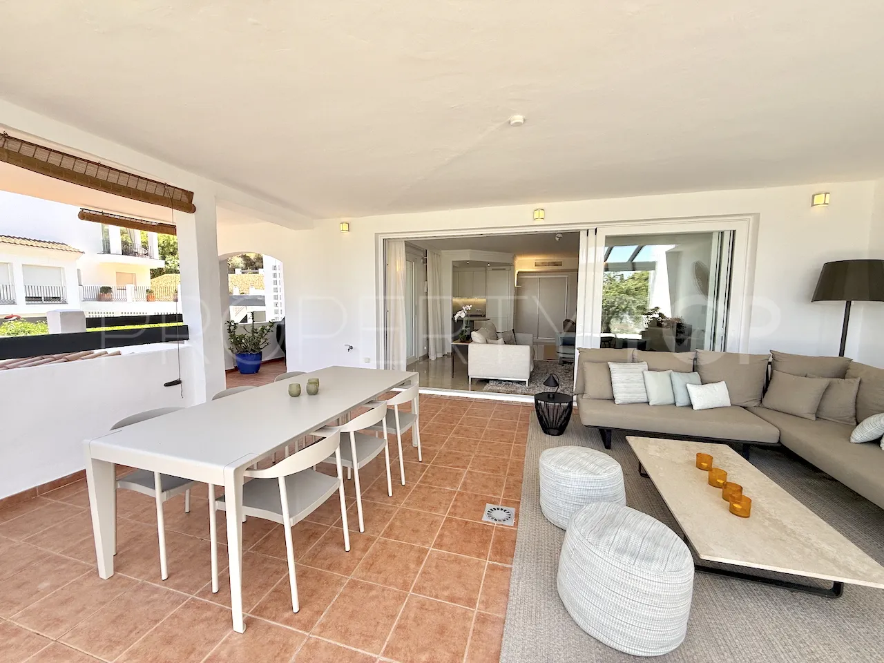 Se vende apartamento en La Mairena de 3 dormitorios