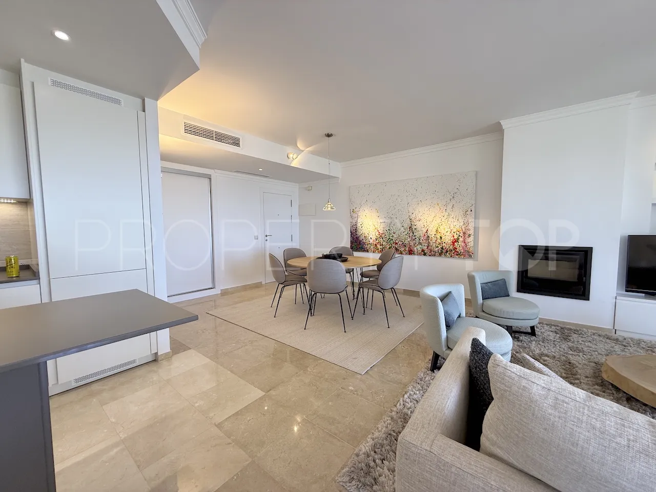 Se vende apartamento en La Mairena de 3 dormitorios
