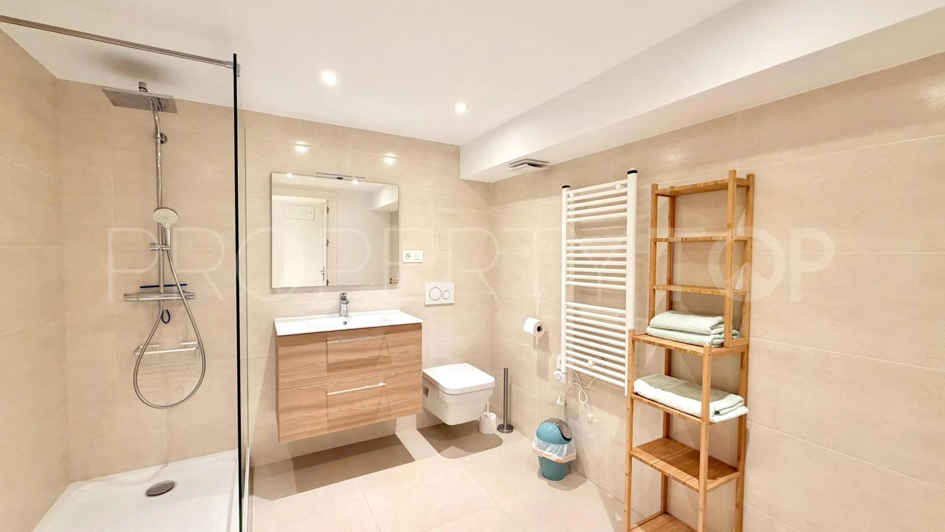 Se vende casa en Dominion Beach de 3 dormitorios