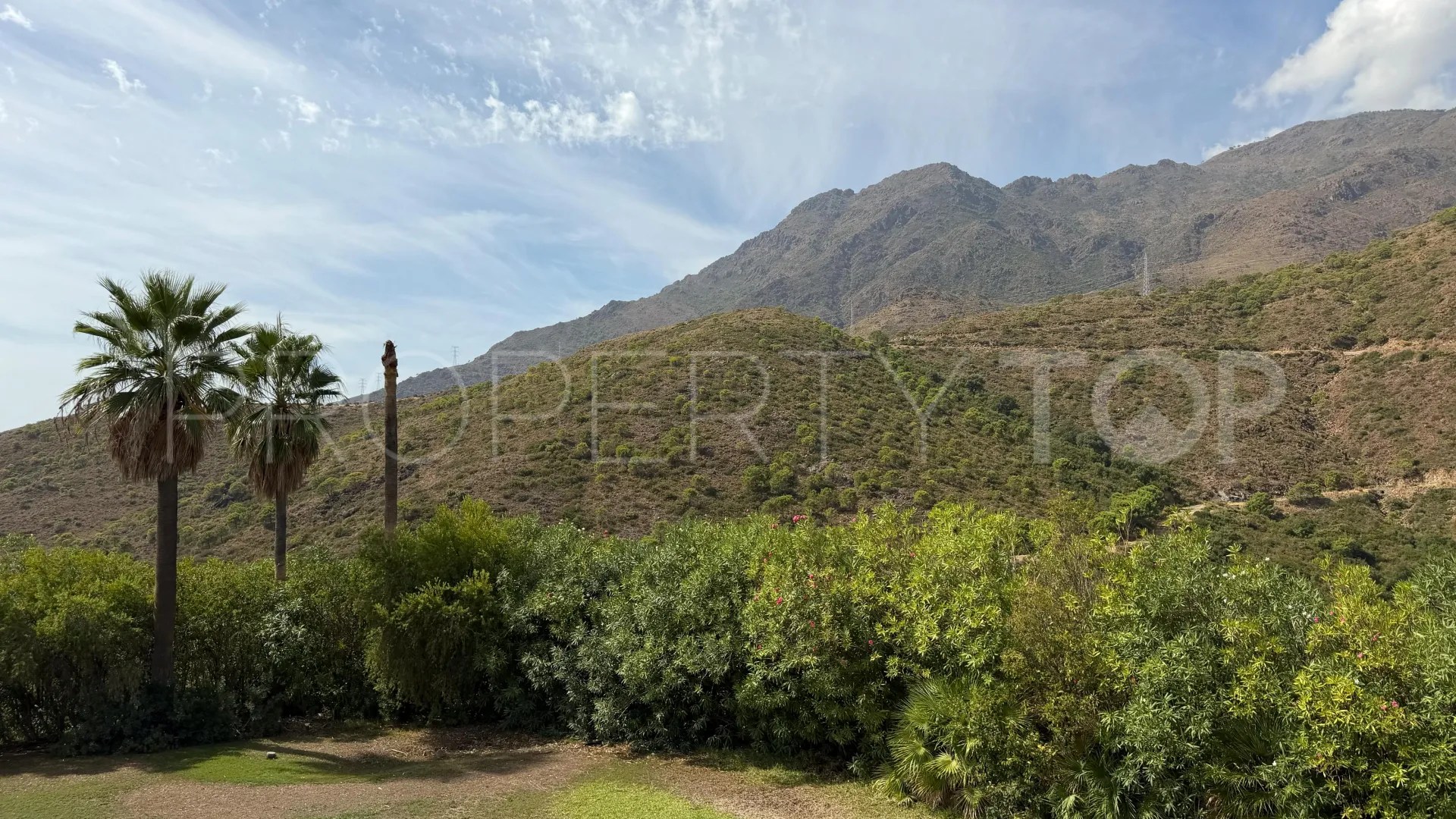 4 bedrooms villa in Los Reales - Sierra Estepona for sale