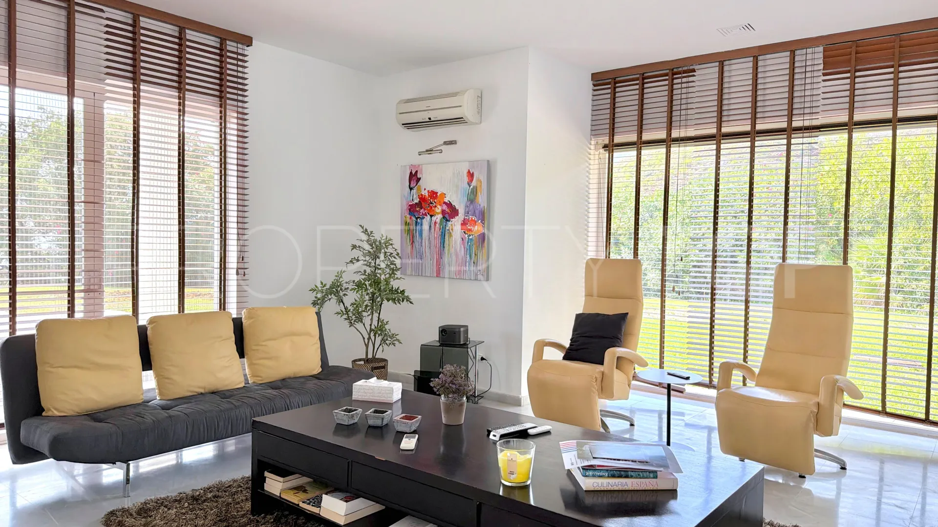 4 bedrooms villa in Los Reales - Sierra Estepona for sale