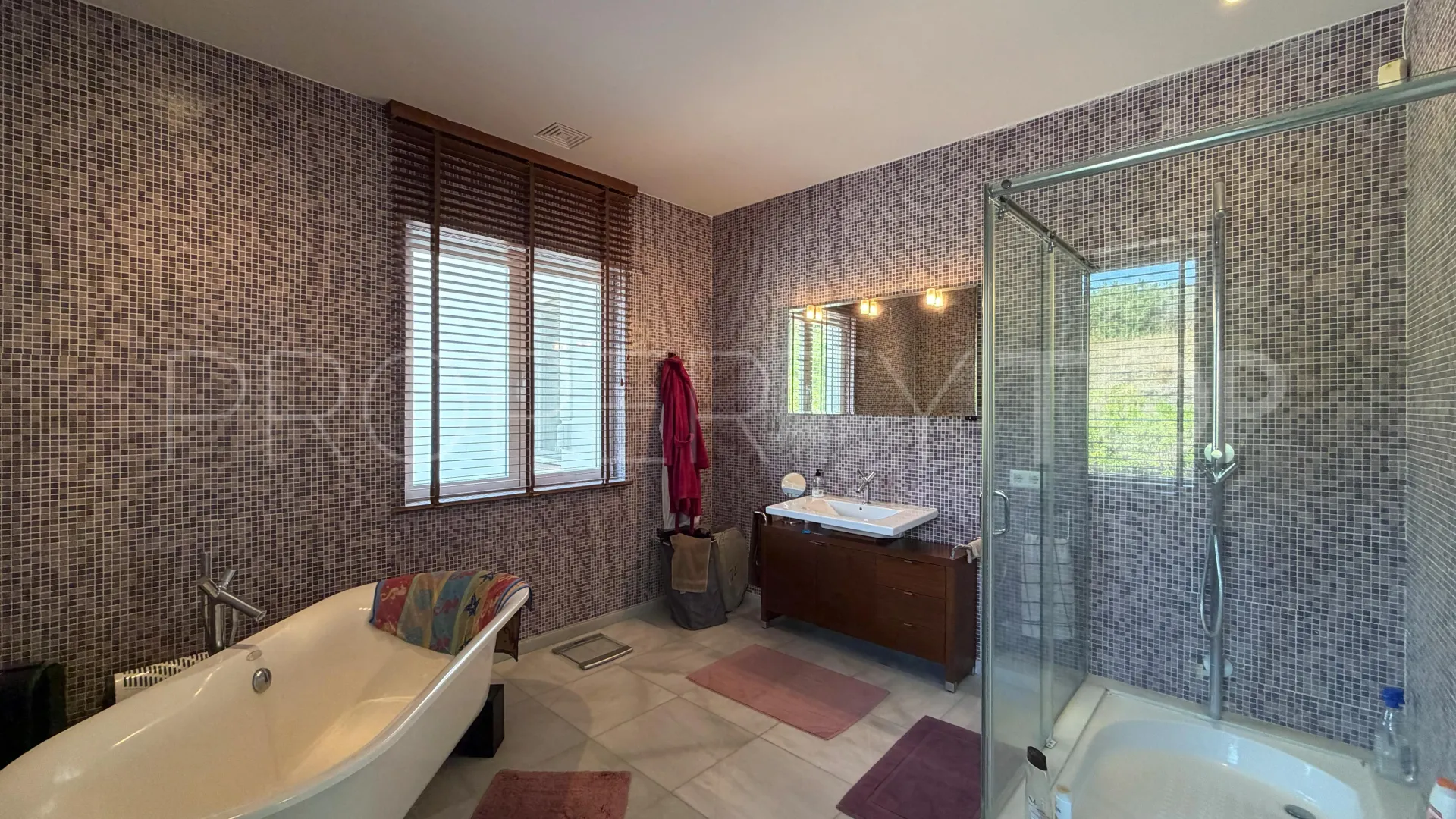 4 bedrooms villa in Los Reales - Sierra Estepona for sale