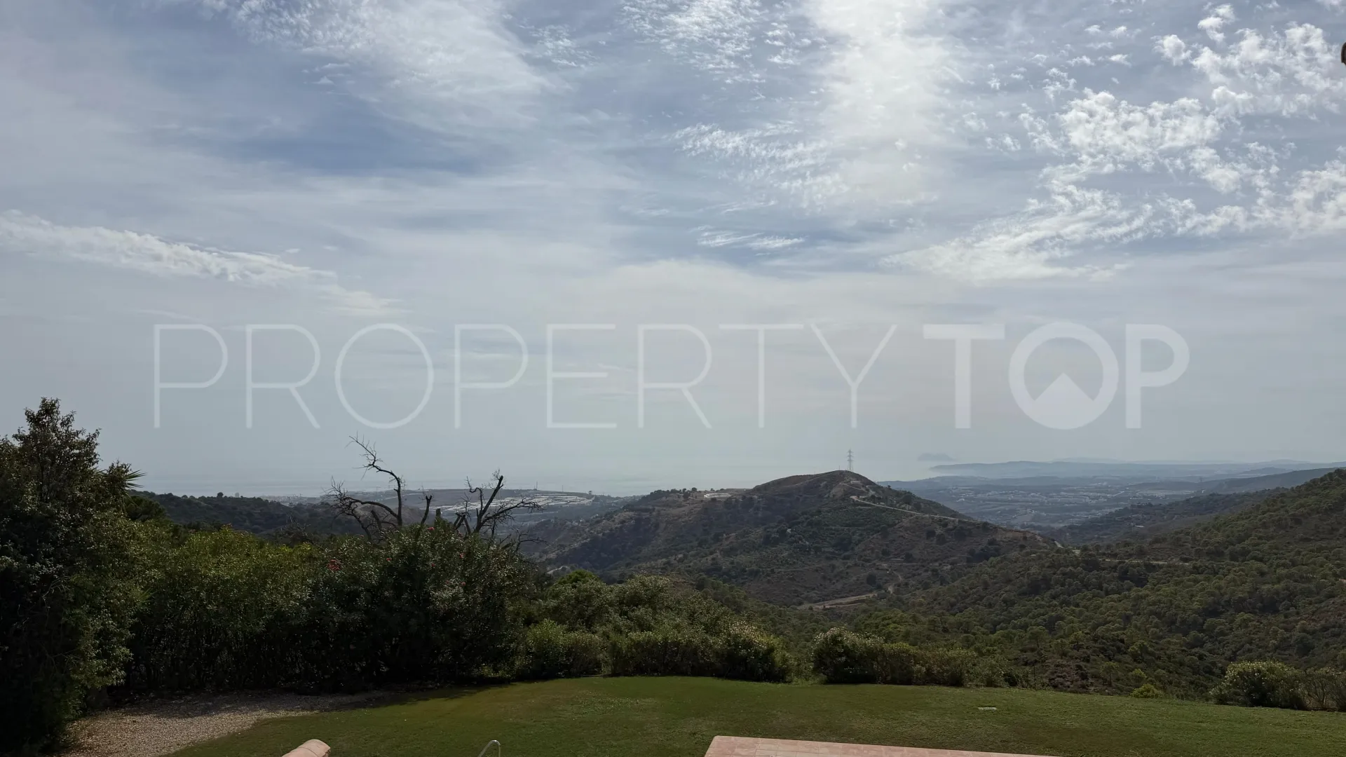 4 bedrooms villa in Los Reales - Sierra Estepona for sale