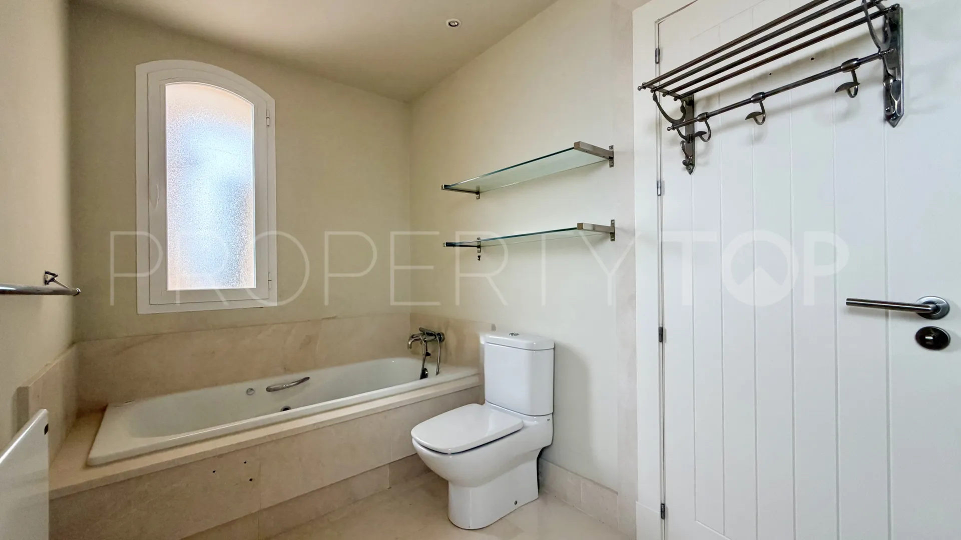 Doña Julia 3 bedrooms penthouse for sale