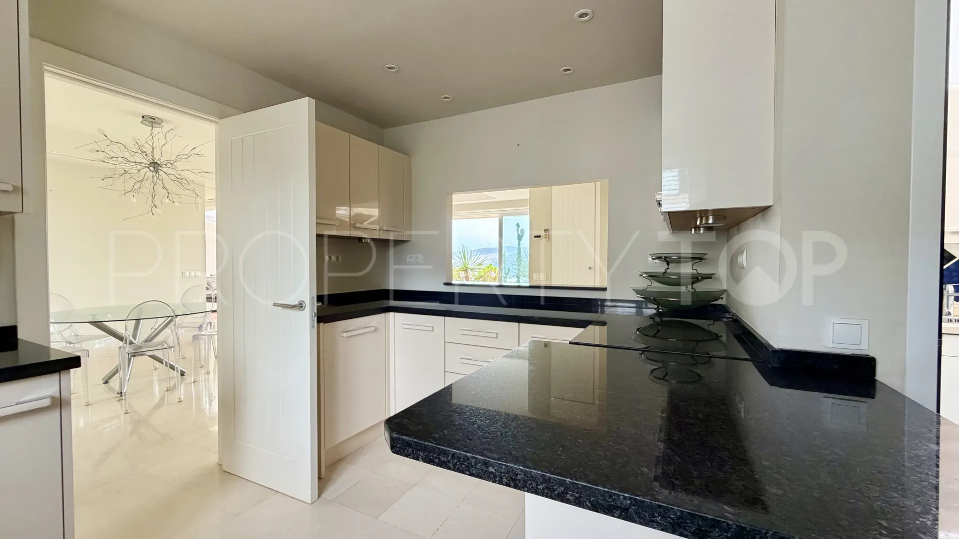 Doña Julia 3 bedrooms penthouse for sale