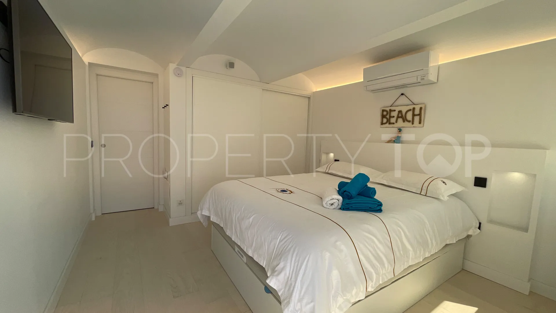 Comprar pareado en Bahia Dorada