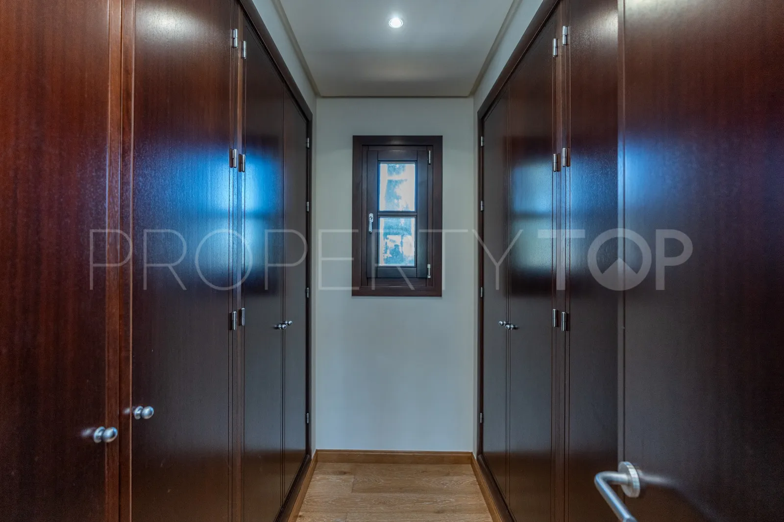 5 bedrooms villa in El Paraiso for sale