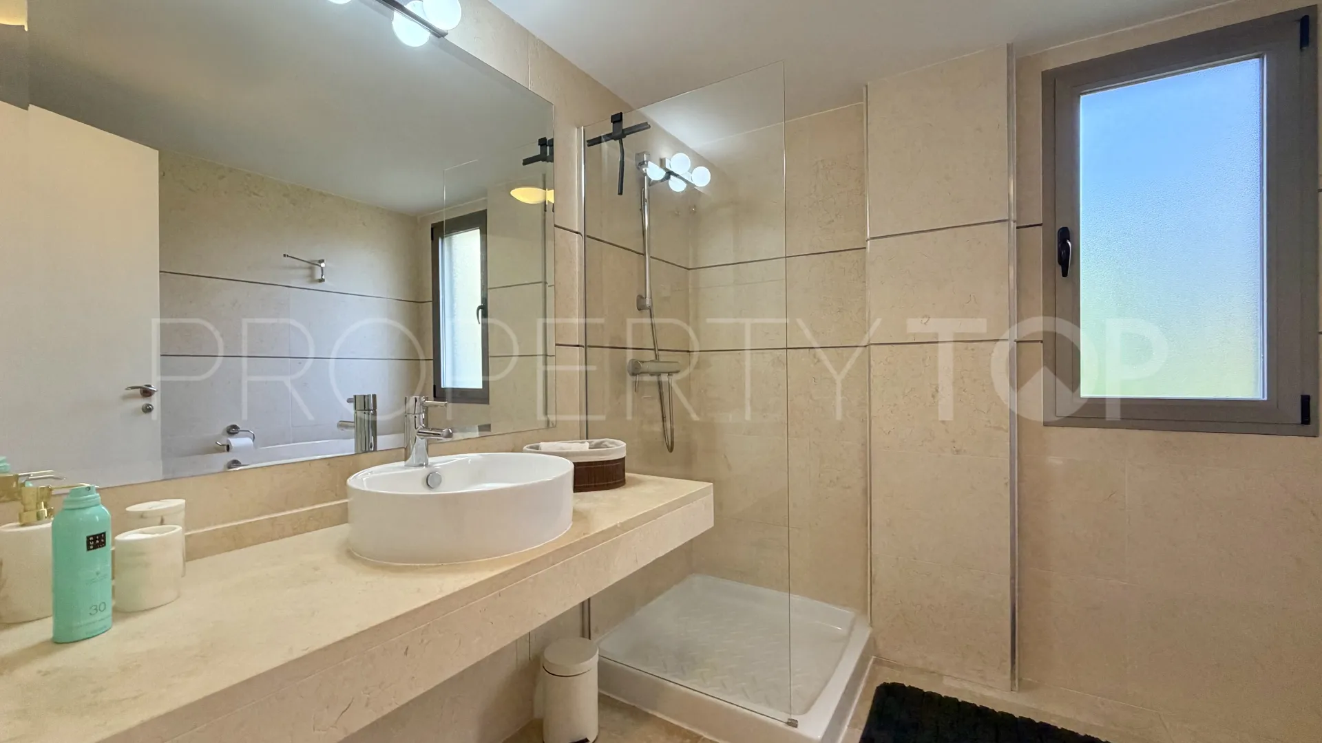 Apartamento planta baja a la venta en La Resina Golf