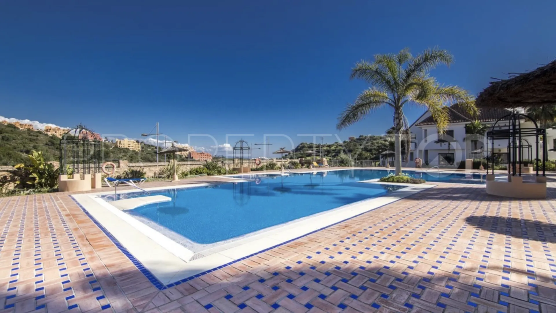 Apartment for sale in Duquesa Village