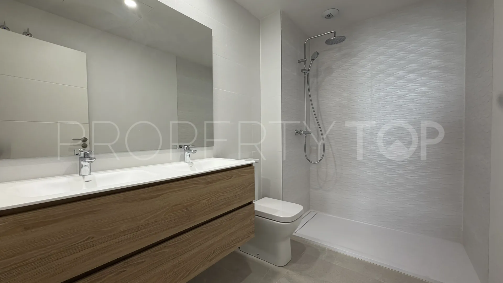 For sale apartment in Estepona Centre